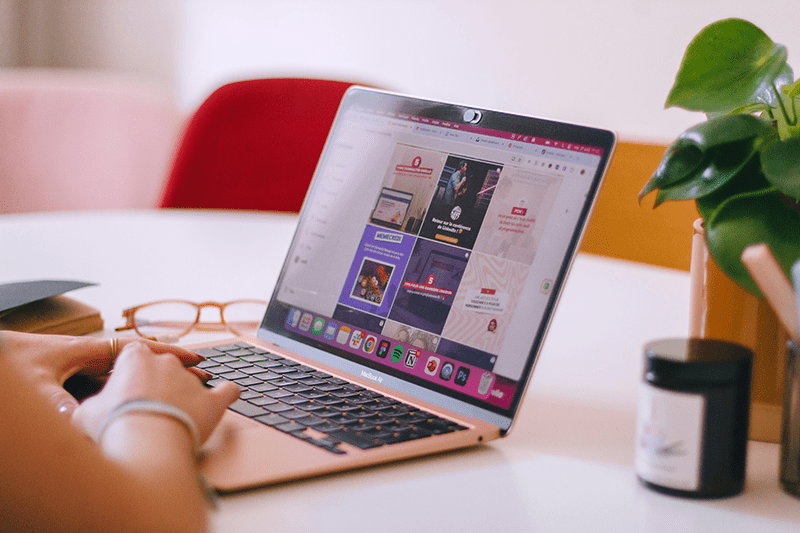 Social Media Manager: Cosa Fa e Perché la Tua Azienda Ne Ha Bisogno
